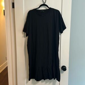Black cotton short sleeve dress